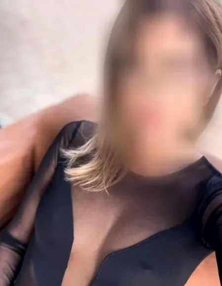 Bettina, 29