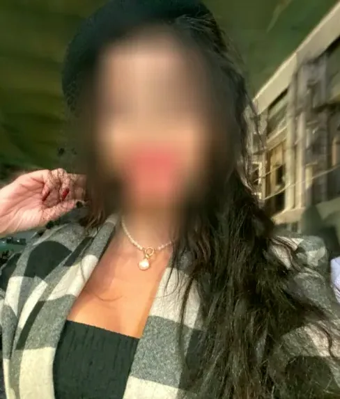 Elif, 40