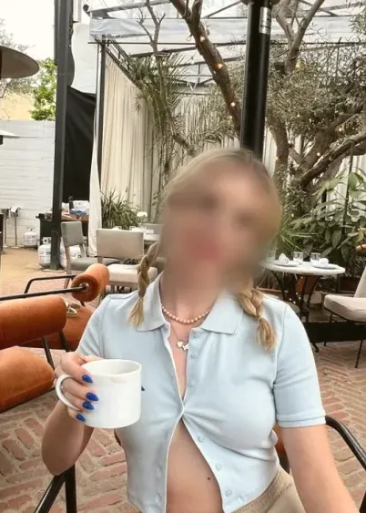 Lea, 27