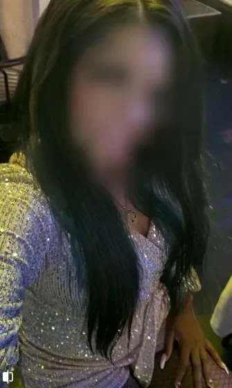 Lilly, 36