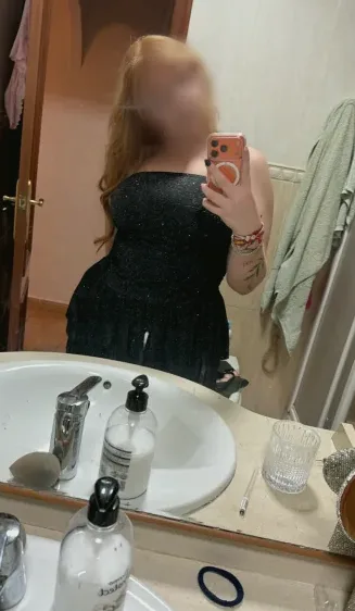 Lilly, 19