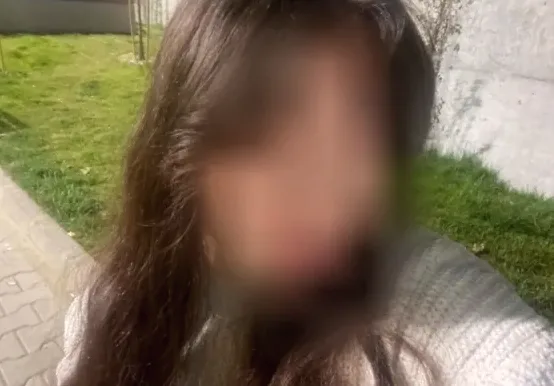 Marie, 22