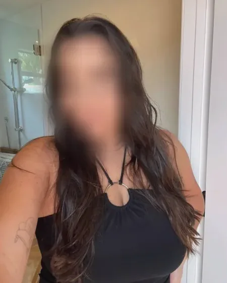 Melanie, 36