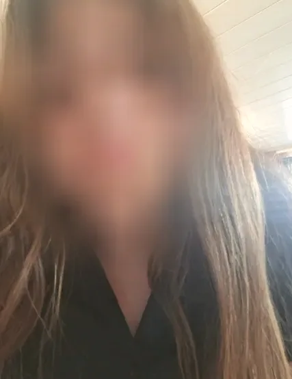 Sarah, 27