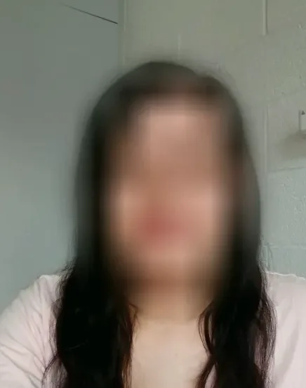 Selma, 33