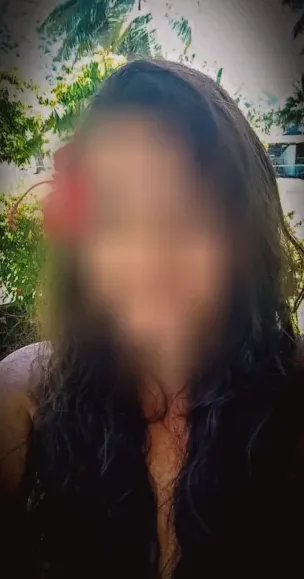Valerie, 40